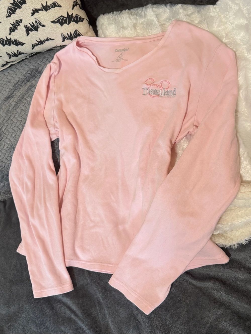 ♡Disneyworld resorts baby pink 100% cotton top ♡